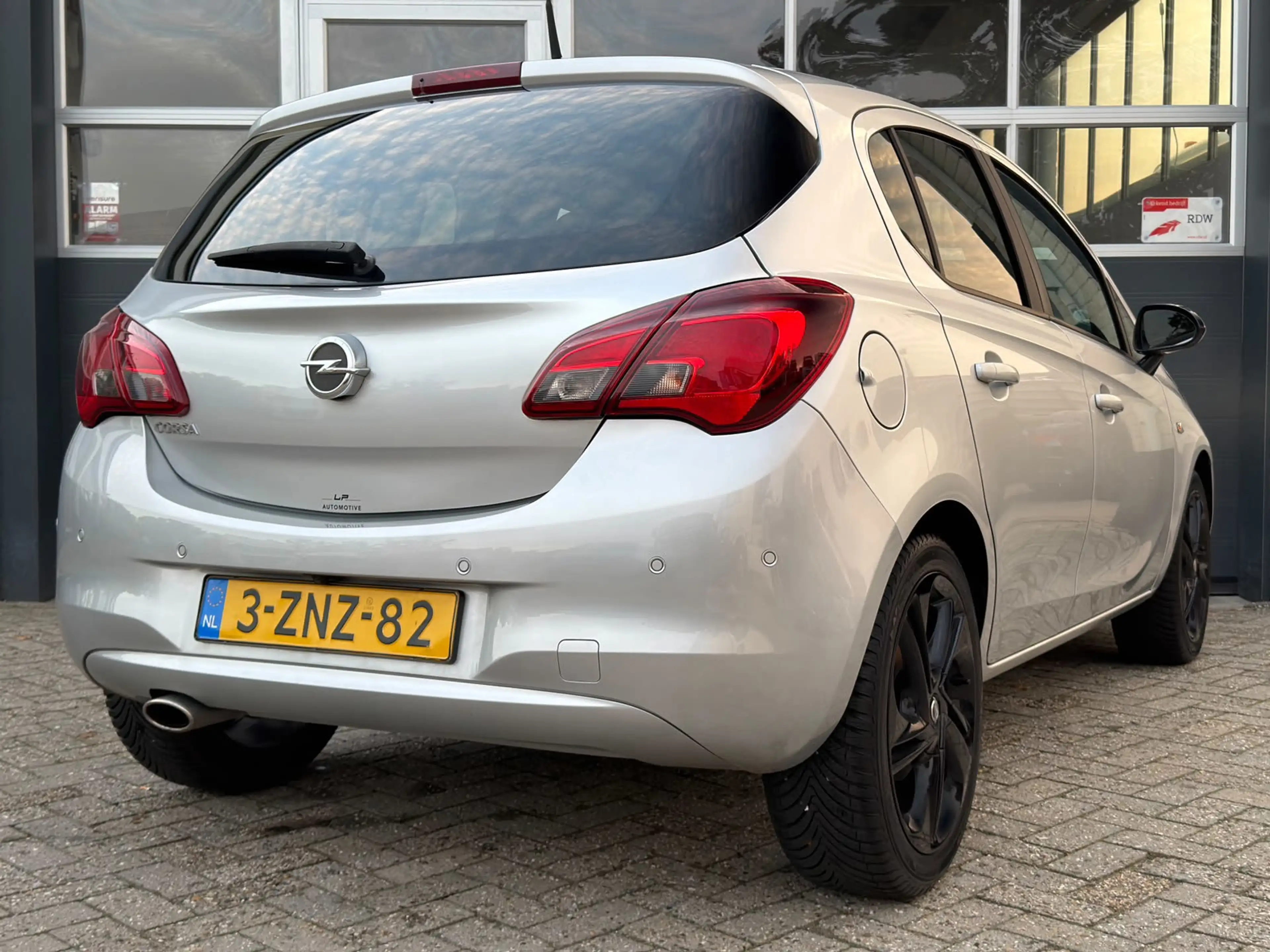 Opel Corsa 1.4 Color Edition / Automaat / NL-auto / 5-drs — photo 6