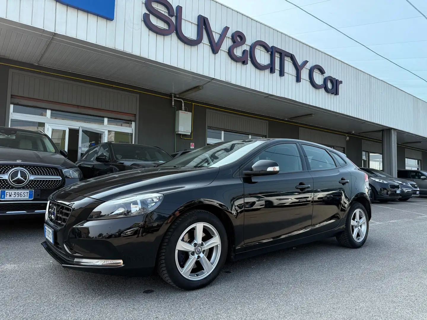 Volvo V40 V40 2.0 d2 / EURO 6 Nero - 1