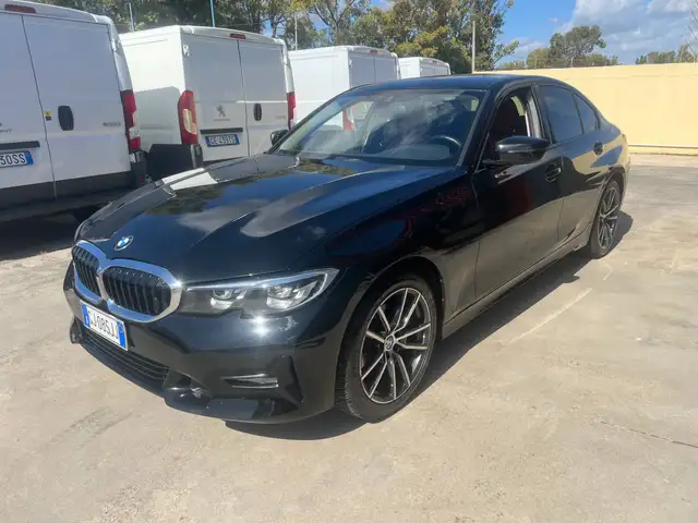 BMW 320 Berlina Sport Pelle Rossa