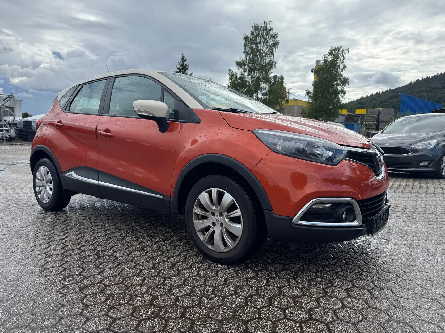 Renault Captur Experience Orange - 2