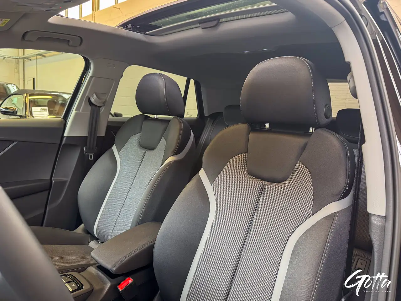 Audi Q2 35 TFSI 150CH**S-LINE/LED MATRIX/CAMERA/CAR-PLAY/ANDROID AUTO/VIRTUAL COCKPIT/CLE CONFORT/SIEGES CHAUFFANT/TOIT OUVRANT, миниатюра 6