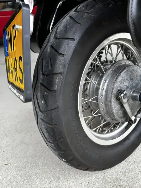 Suzuki VS 800 - foto 7