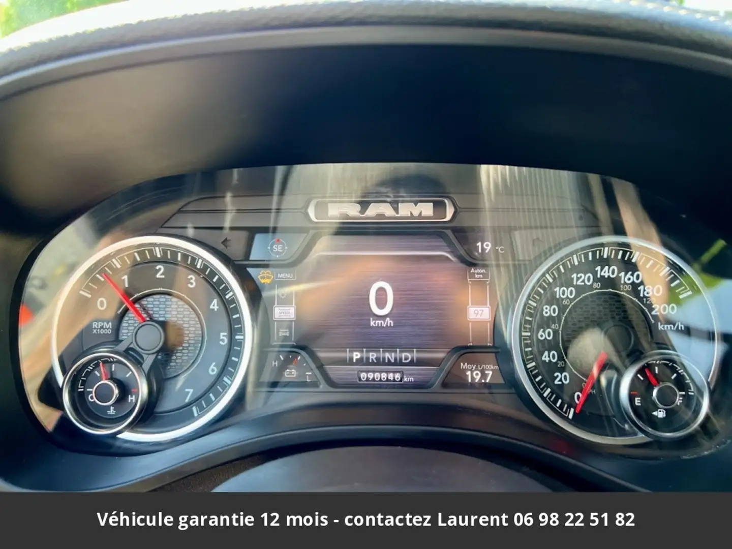 Dodge RAM Sport Night 12P 5.7L 4x4 Tout compris hors homolog Noir - 2