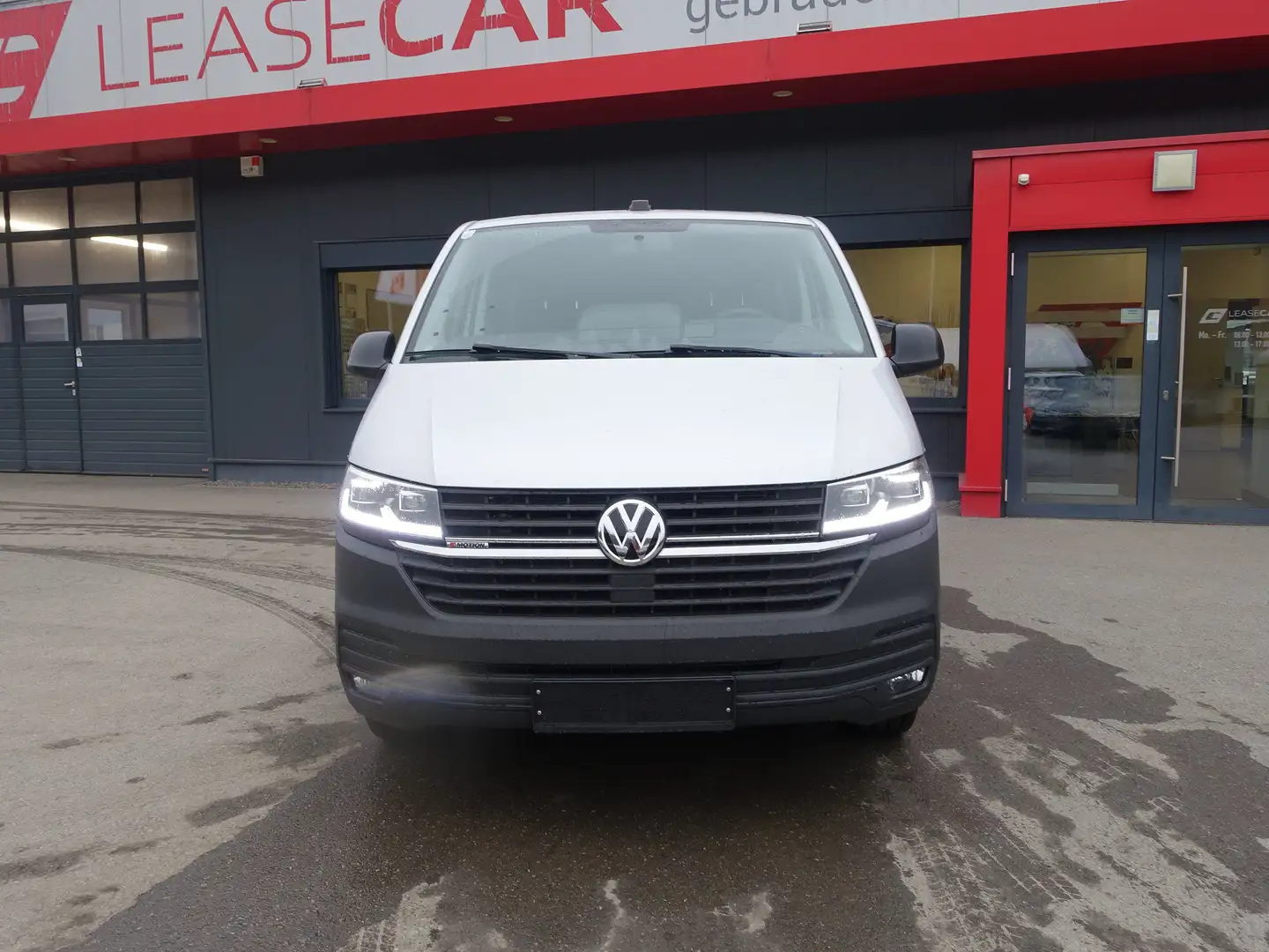 Volkswagen T6.1 Kombi Kombi 4MOTION LR Grau - 1
