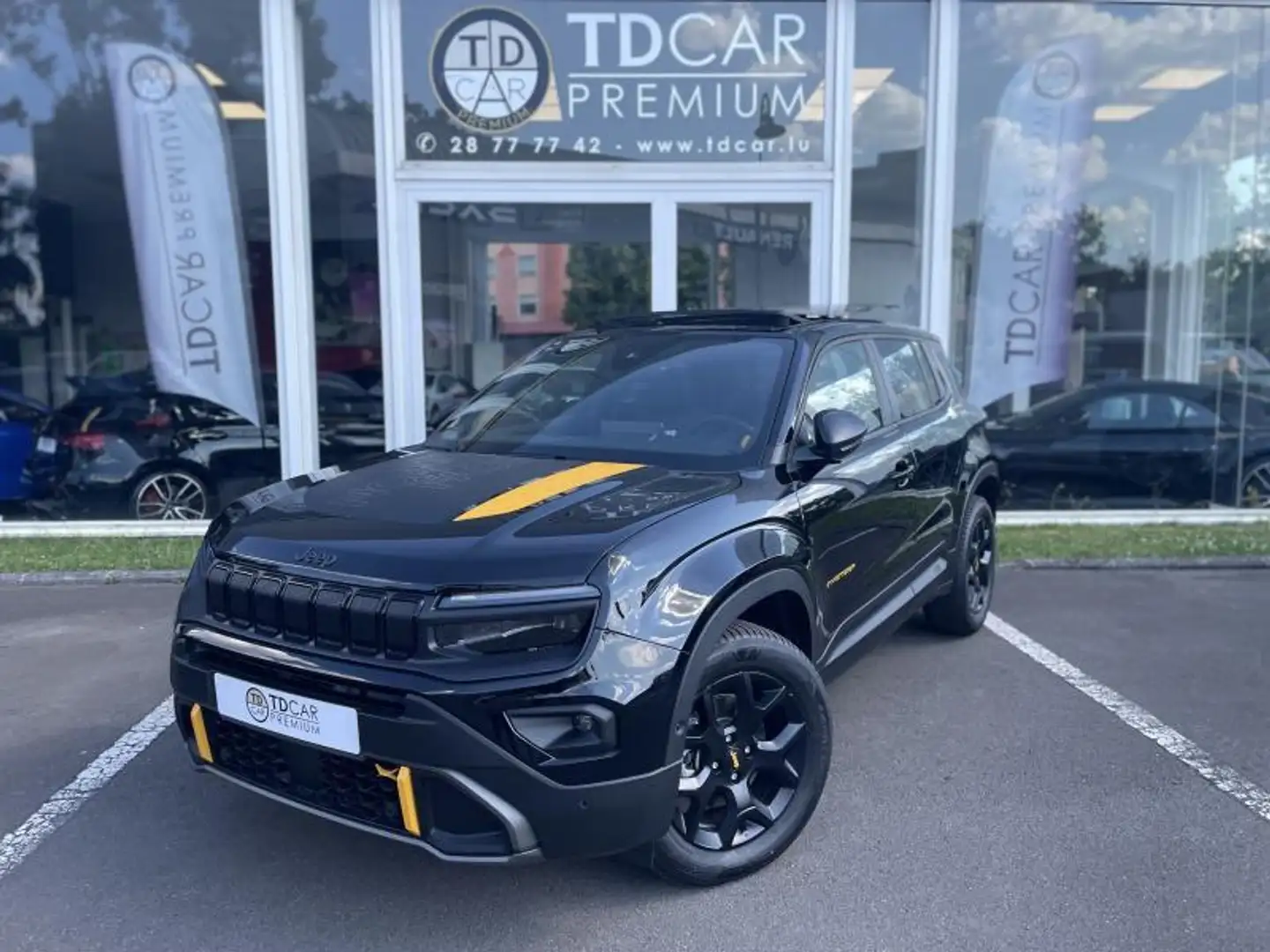 Jeep Avenger 1.2 Mild-Hybrid The North Face Noir - 1