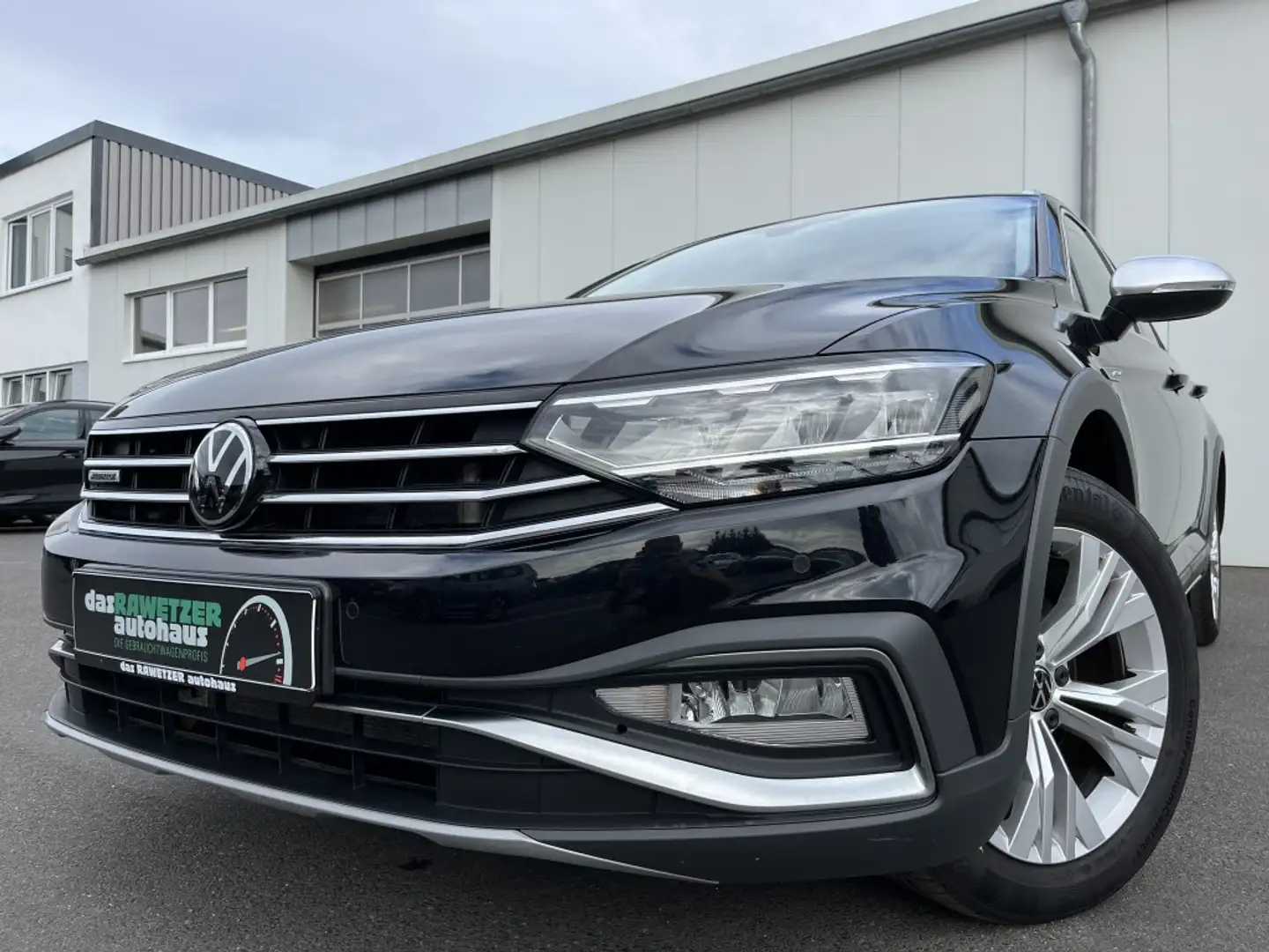 Volkswagen Passat Alltrack 2.0 TDI DSG 4Motion 188€ m. 20% Anzahlung Navi A Czarny - 1