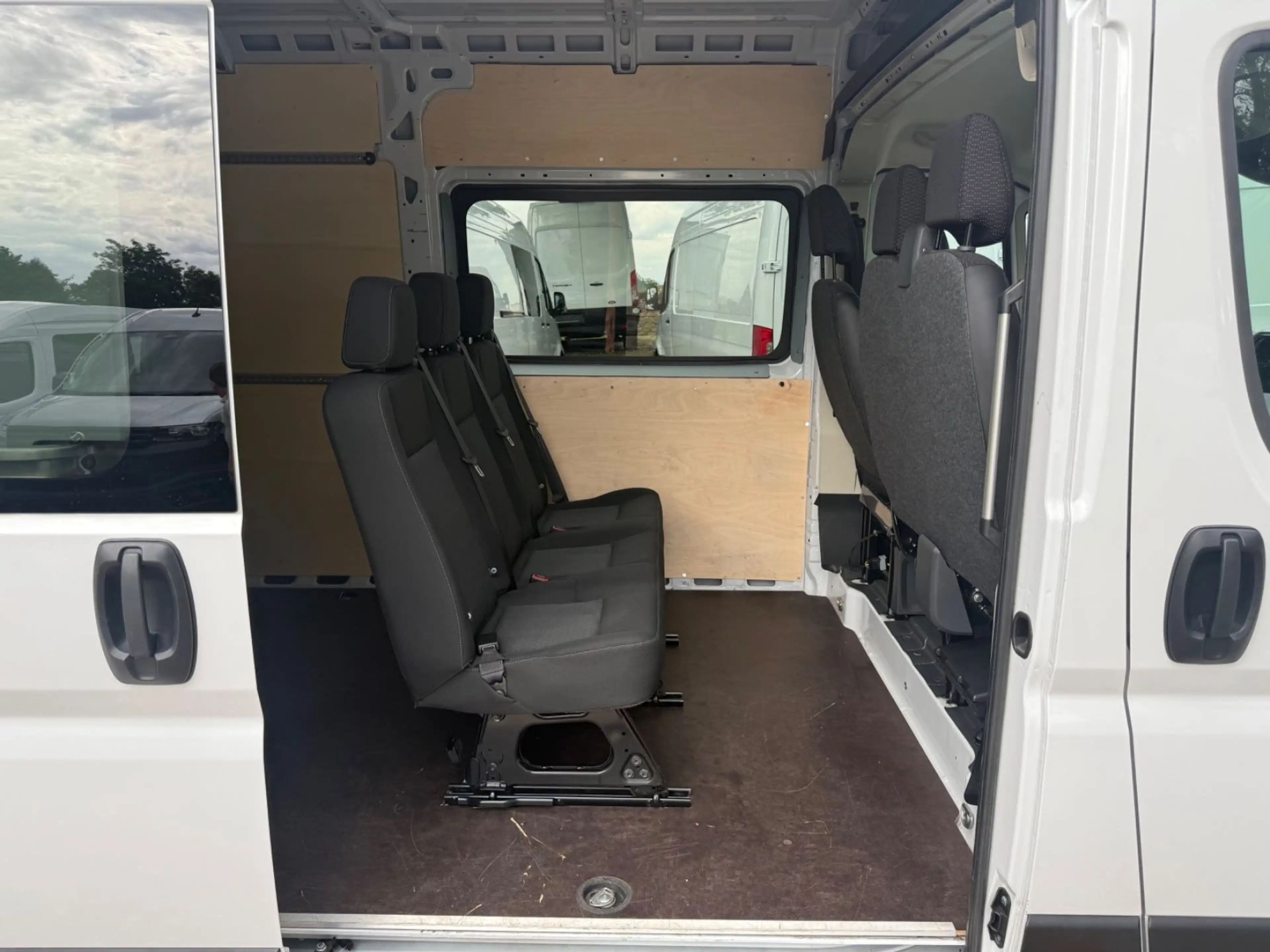 Citroen Jumper Doka Mixto 6-Sitzer L4H2 Werksgarantie — photo 11