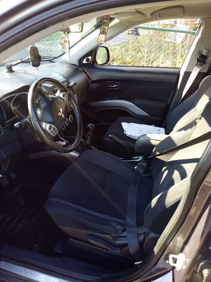 Mitsubishi Outlander 2.0 DI-D 4WD Invite - 2