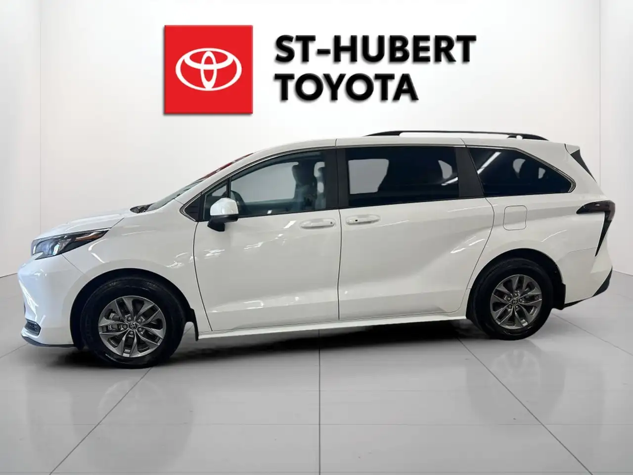 Toyota Sienna fotografie Toyota Sienna