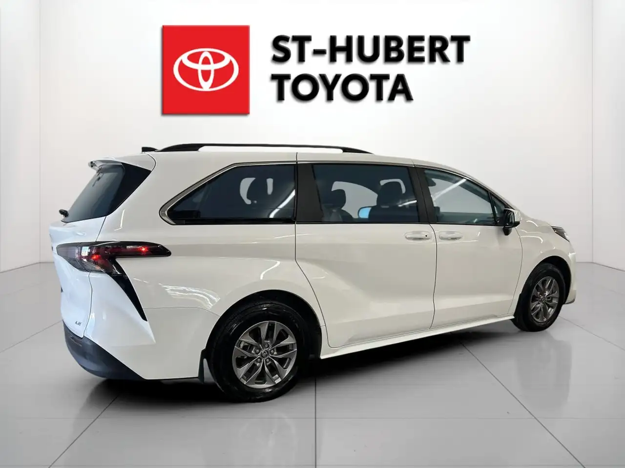 Toyota Sienna fotografie Toyota Sienna
