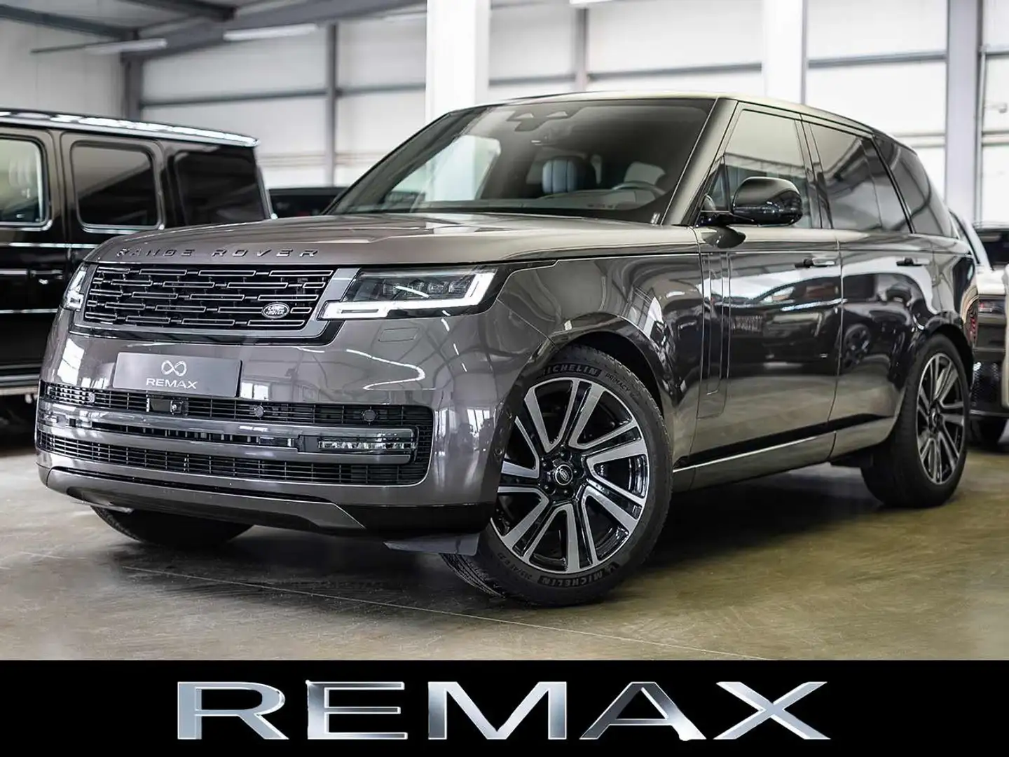 Land Rover Range Rover D350 HSE / HUD / AHK / PANO / Grau - 1