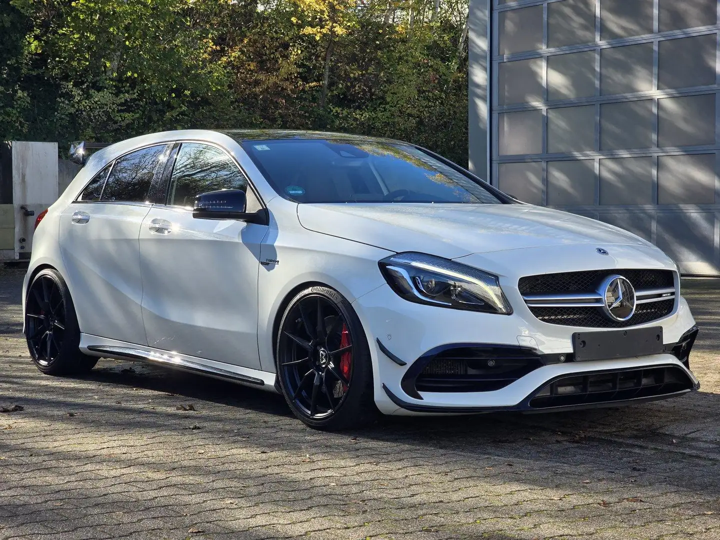Mercedes-Benz A 45 AMG 4M DISTRONIC++KEYLESS+AERO+H&K+COMAND++ Weiß - 1