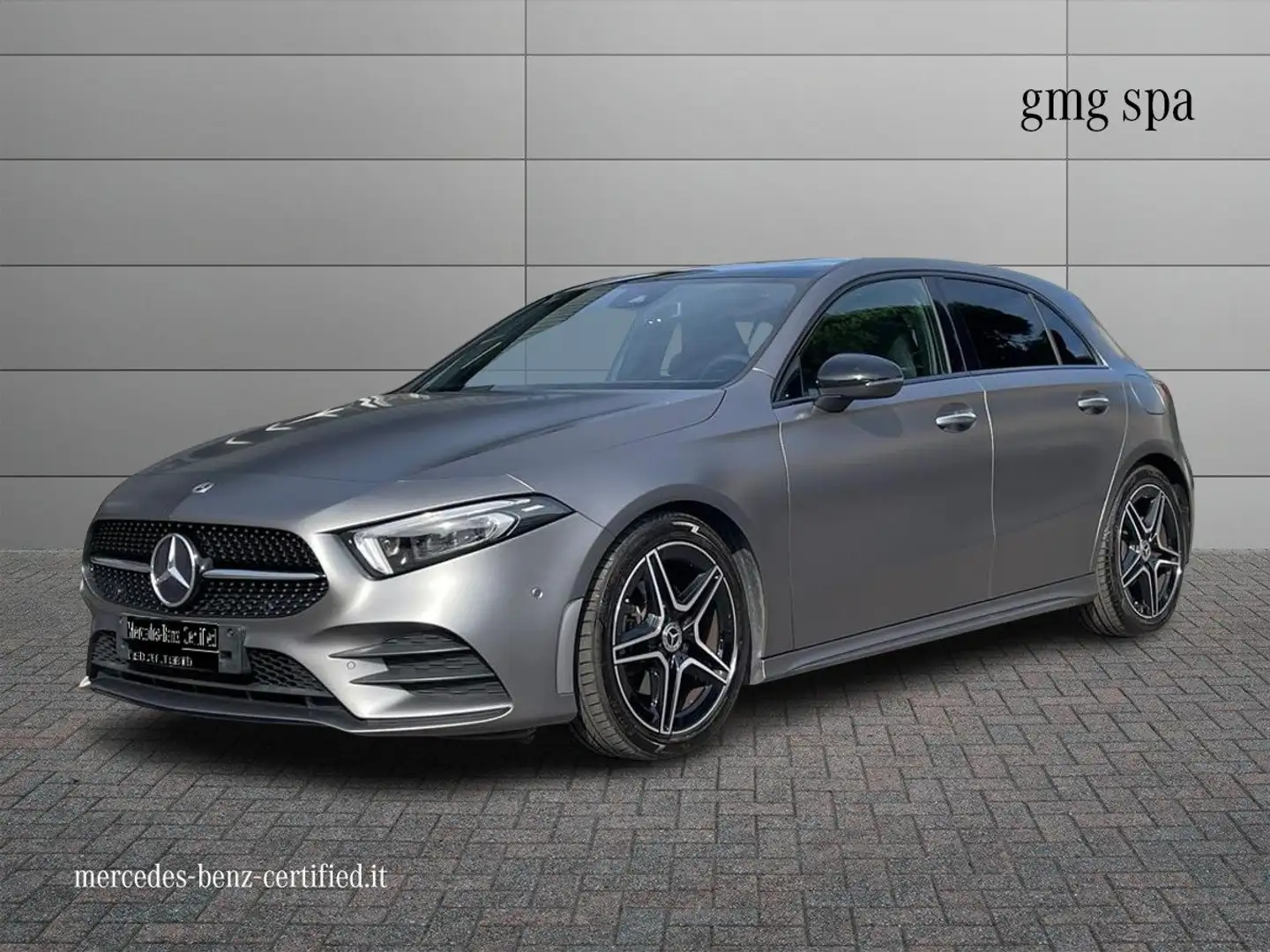 Mercedes-Benz A 180 A 180 d Premium auto siva - 1