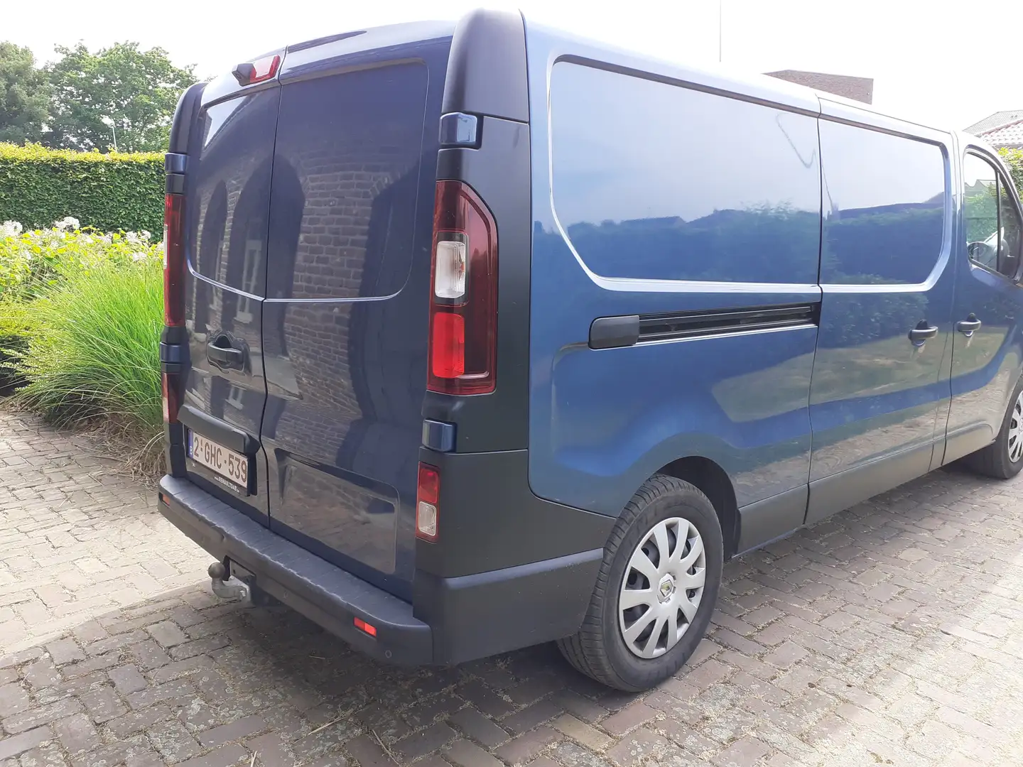 Renault Trafic Trafic ENERGY dCi 145 L2H1 Komfort Bleu - 2