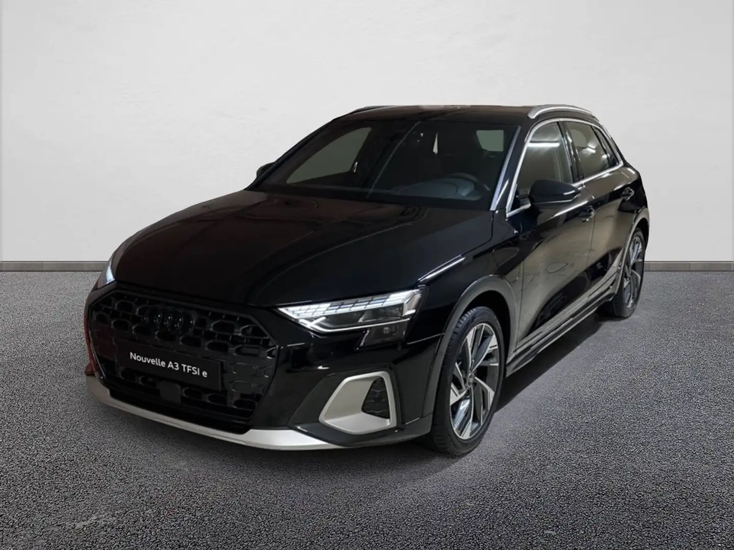 Audi A3 A3 Allstreet 40 TFSI e Hybride rechargeable 204 S tronic 6 Noir - 1