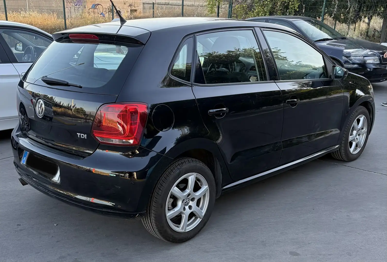 Volkswagen Polo 1.6TDI Advance 90 - 1