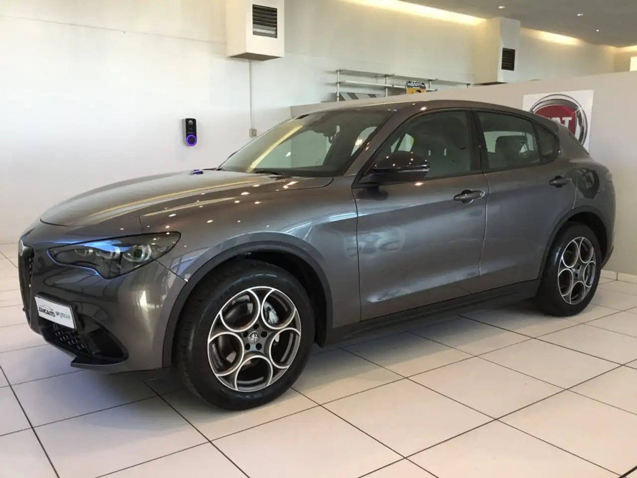 Alfa Romeo Stelvio 2023