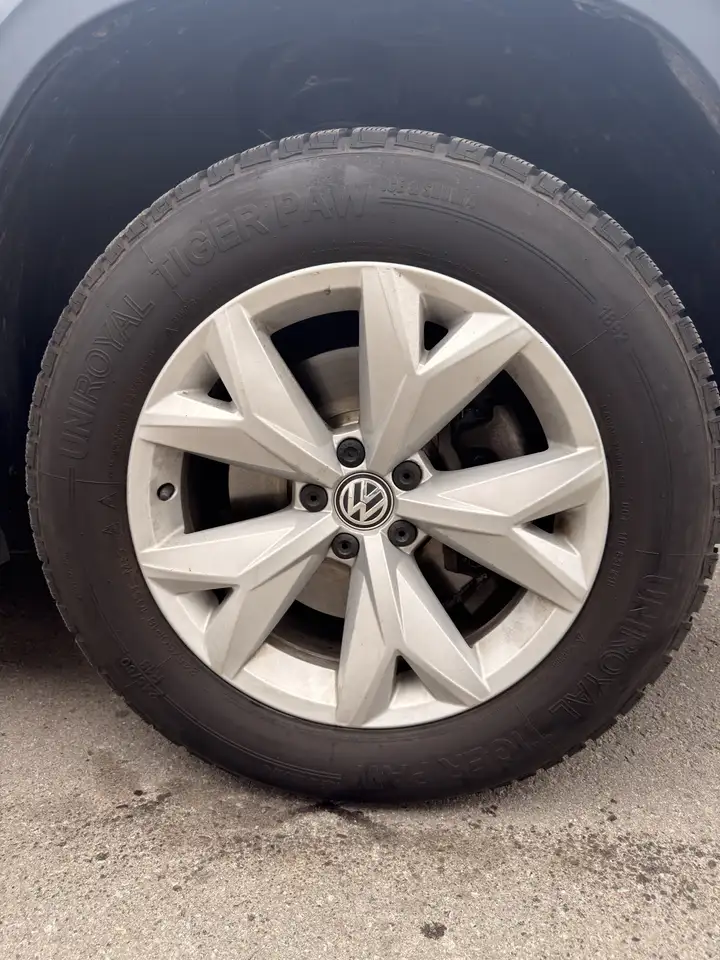 Volkswagen Atlas снимка Volkswagen Atlas
