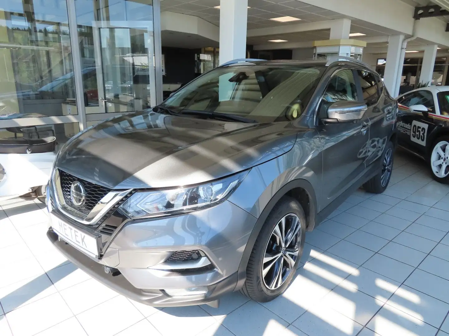 Nissan Qashqai Zama AUT. NAVI PANO Grijs - 1
