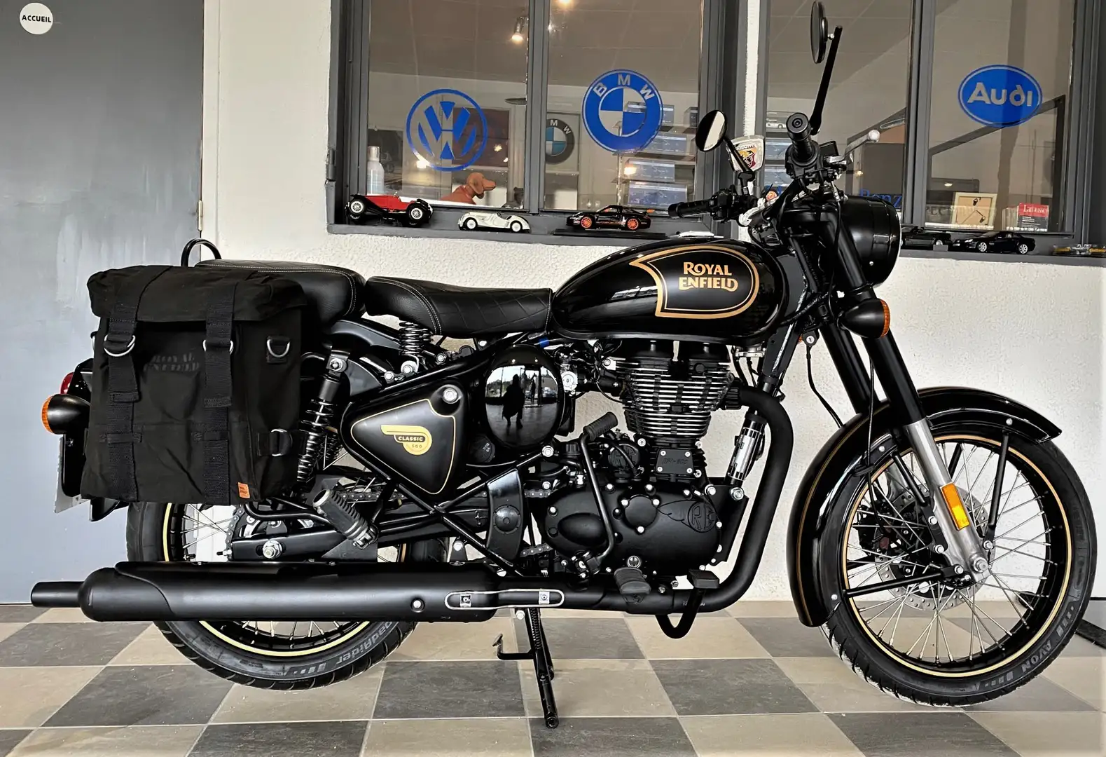 Royal Enfield Classic BLACK TRIBUTE CLASSIC 500   265/1000 Negro - 1
