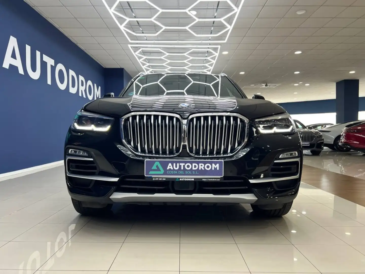 BMW X5 xDrive 30dA Zwart - 2