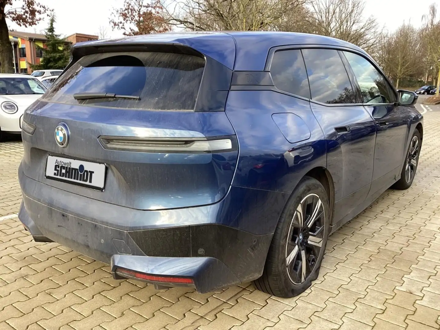 BMW iX xDrive50 Edition Sport + 2Jahre-BPS.-GARANTIE Blau - 2