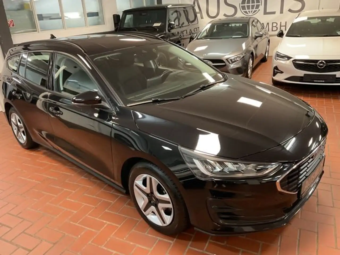 Ford Focus Turnier 1.5 TDCI LED,Navi,Tempomat Noir - 2