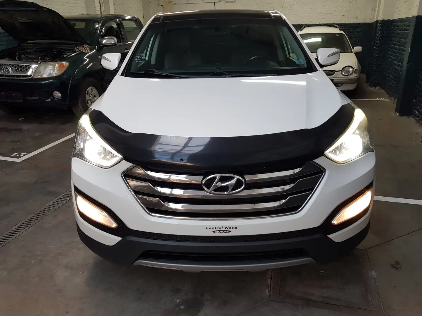 Hyundai SANTA FE 2.0 4WD . Export Out Of Europe Bílá - 1