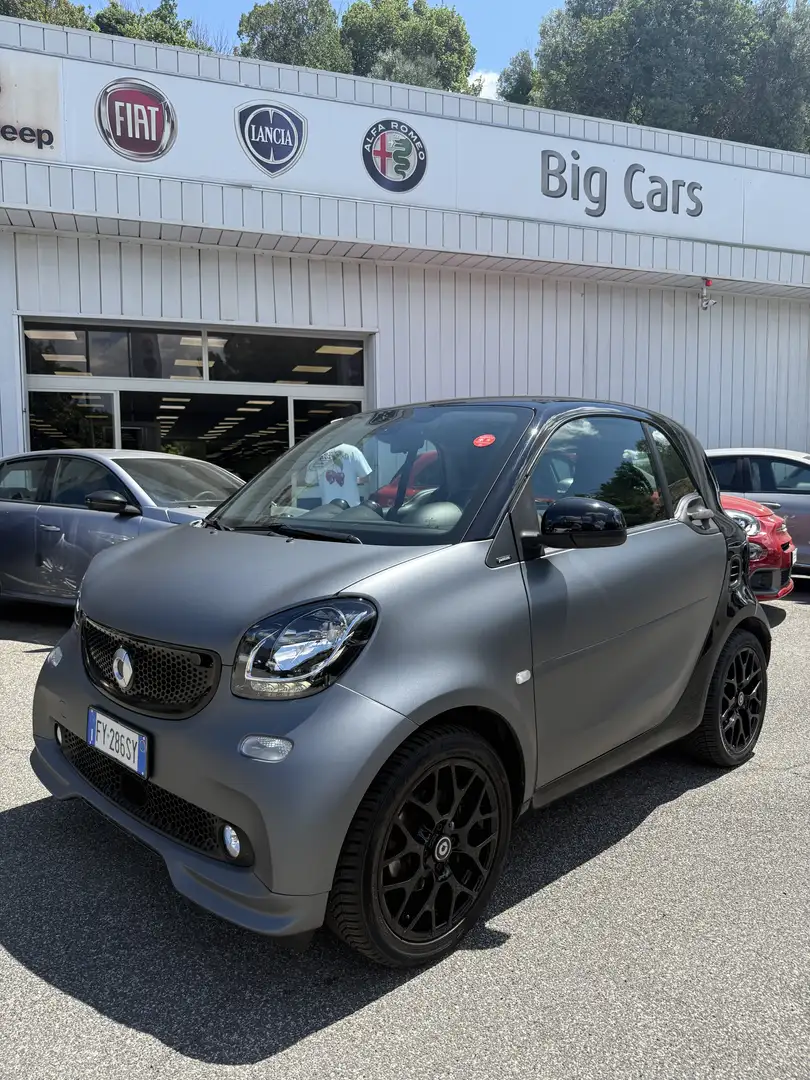 smart forTwo 0.9 t Passion 90cv twinamic Gris - 1