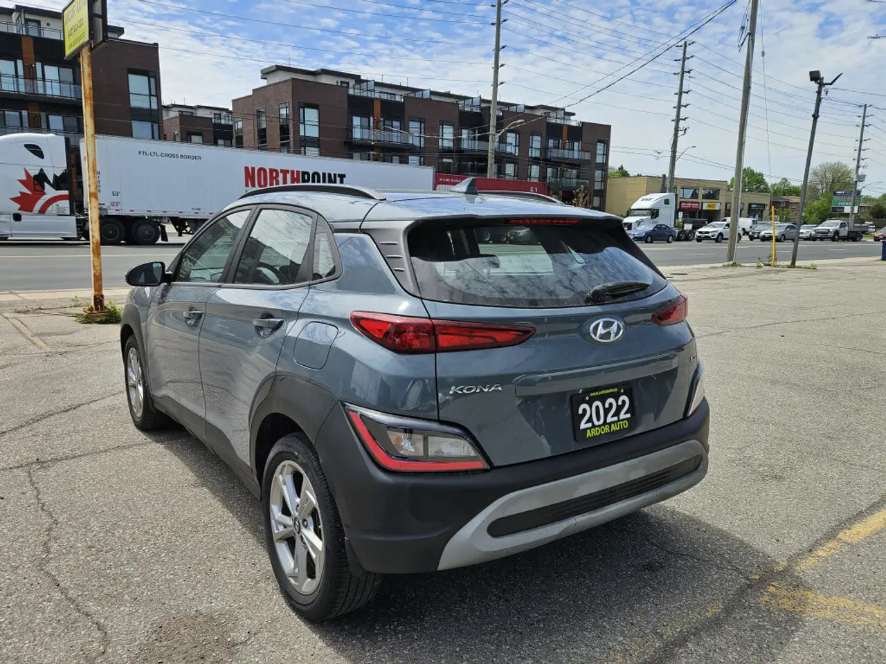 Hyundai KONA снимка Hyundai KONA