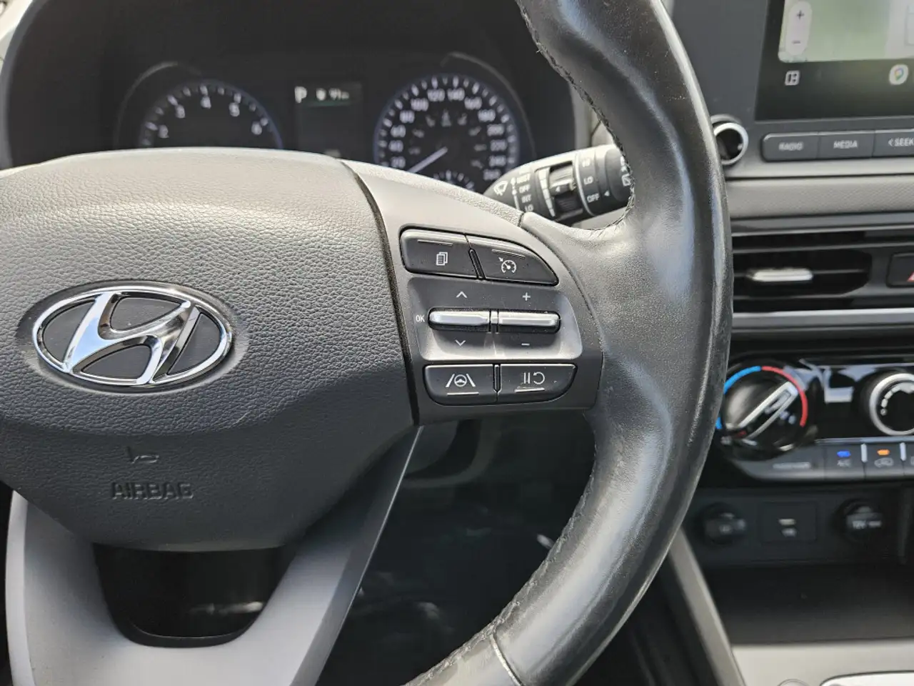 Hyundai KONA снимка Hyundai KONA