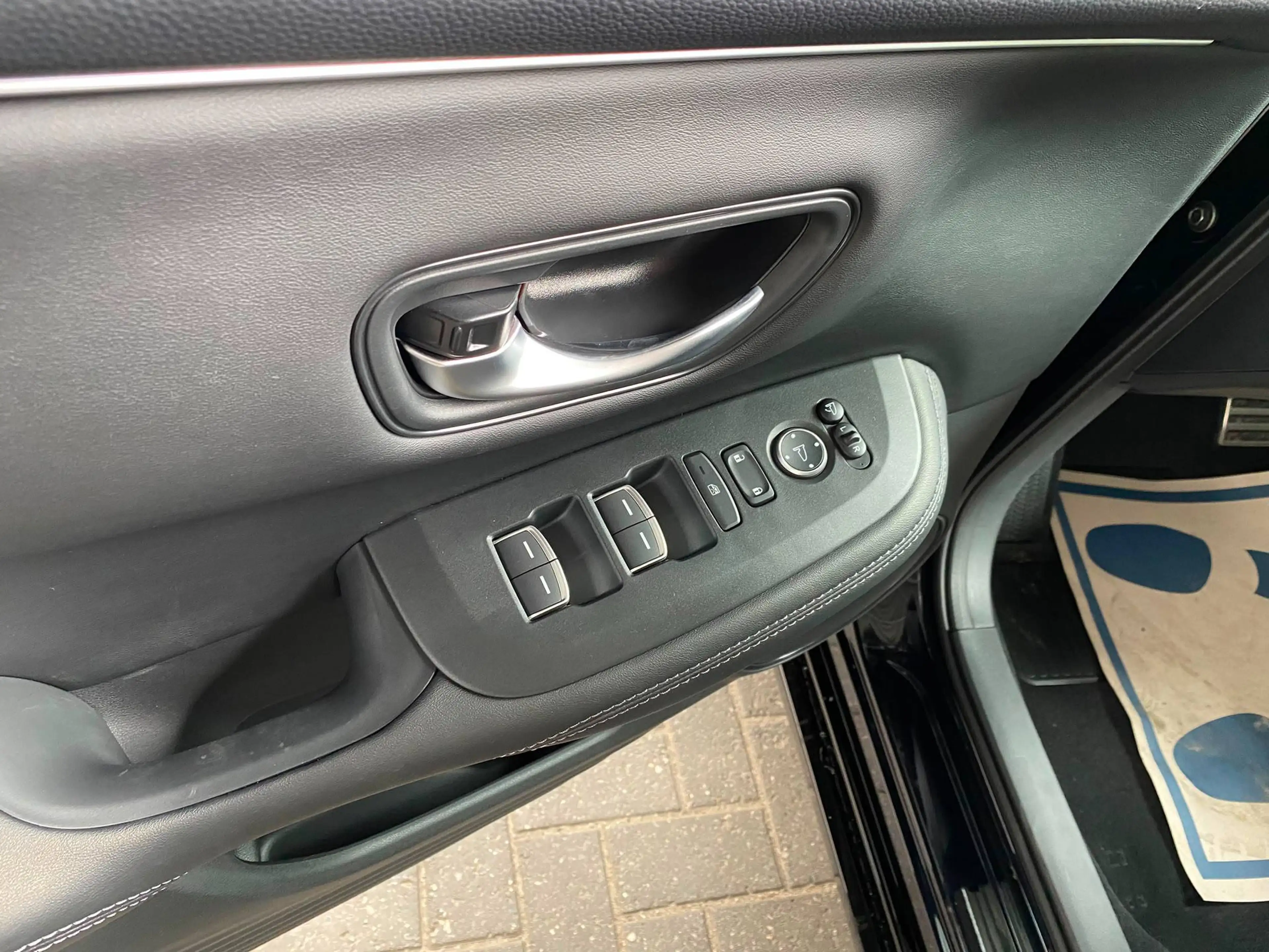Honda ZR-V ZR-V e:HEV 2.0i 2WD Sport Directiewagen -€ 8951!!! — photo 13
