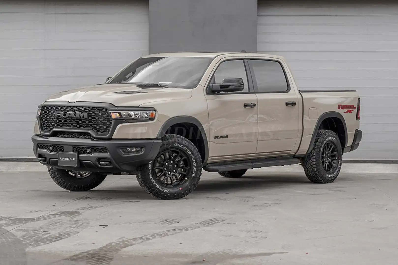 Dodge RAM 2025 Rebel X PREMIUM W/ FLOOR SHIFTER € 66500 Beige - 1