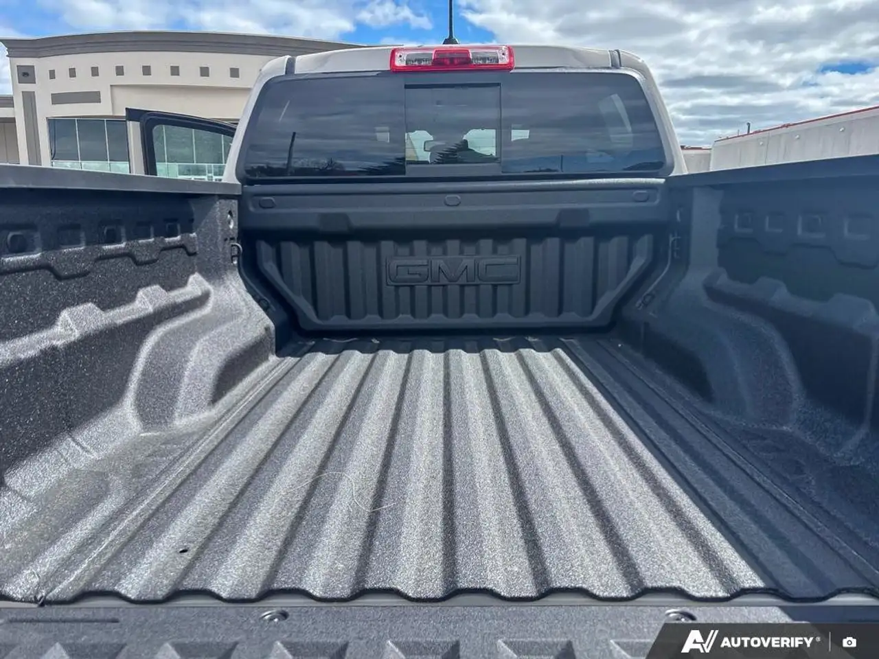 GMC Canyon снимка GMC Canyon