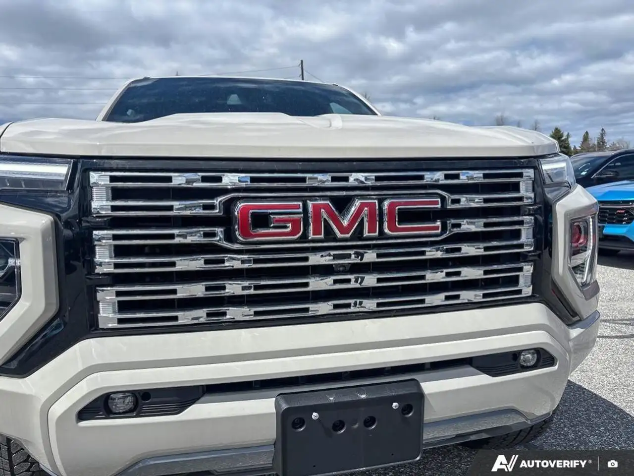 GMC Canyon снимка GMC Canyon