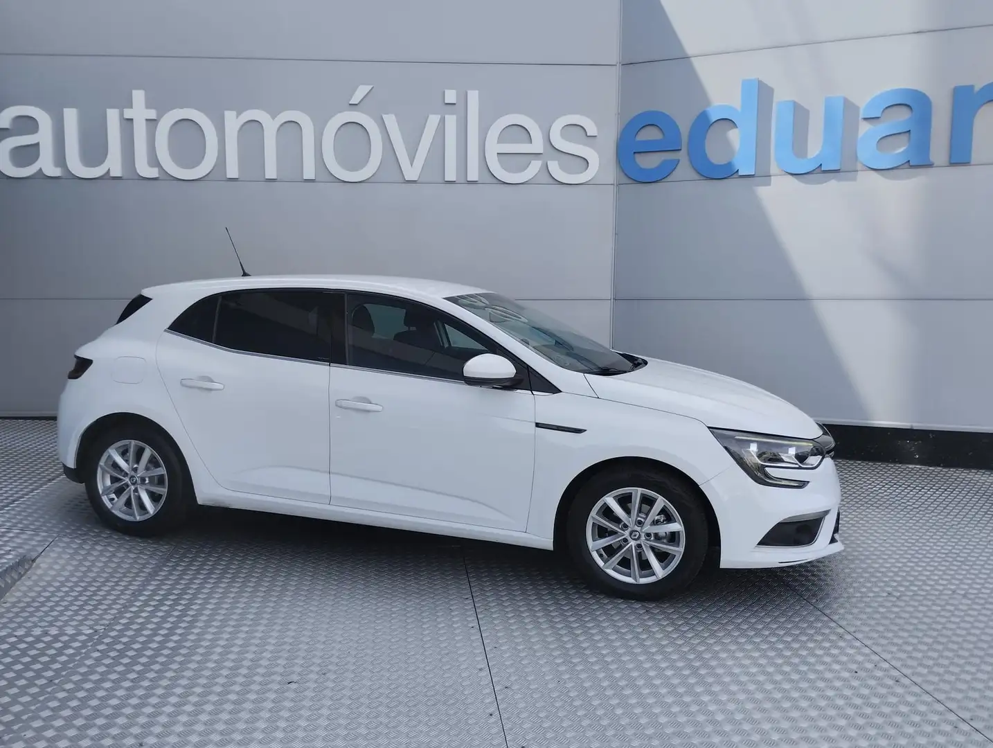 Renault Megane 1.2 TCe Energy Tech Road 74kW Weiß - 1