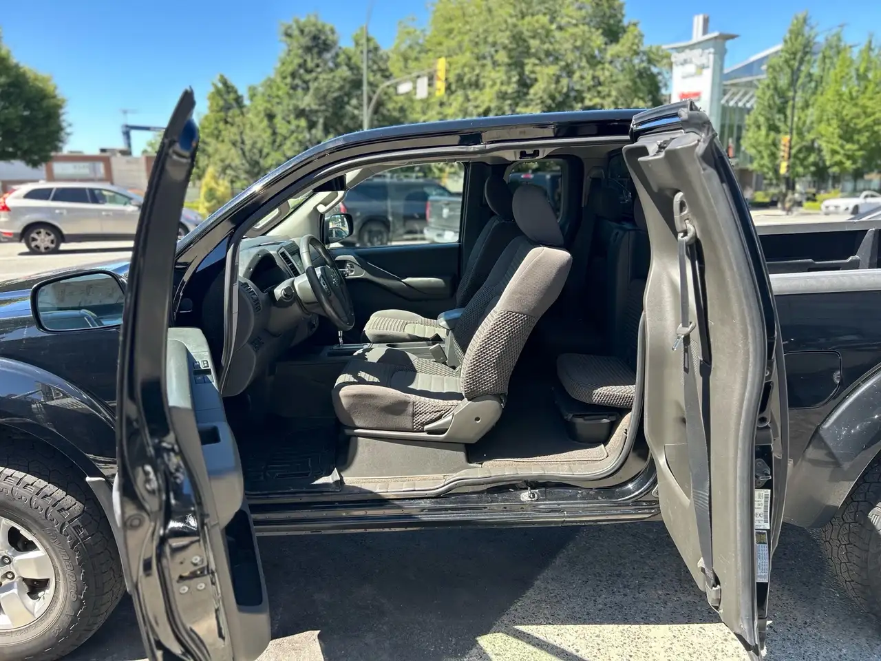 Nissan Frontier снимка Nissan Frontier