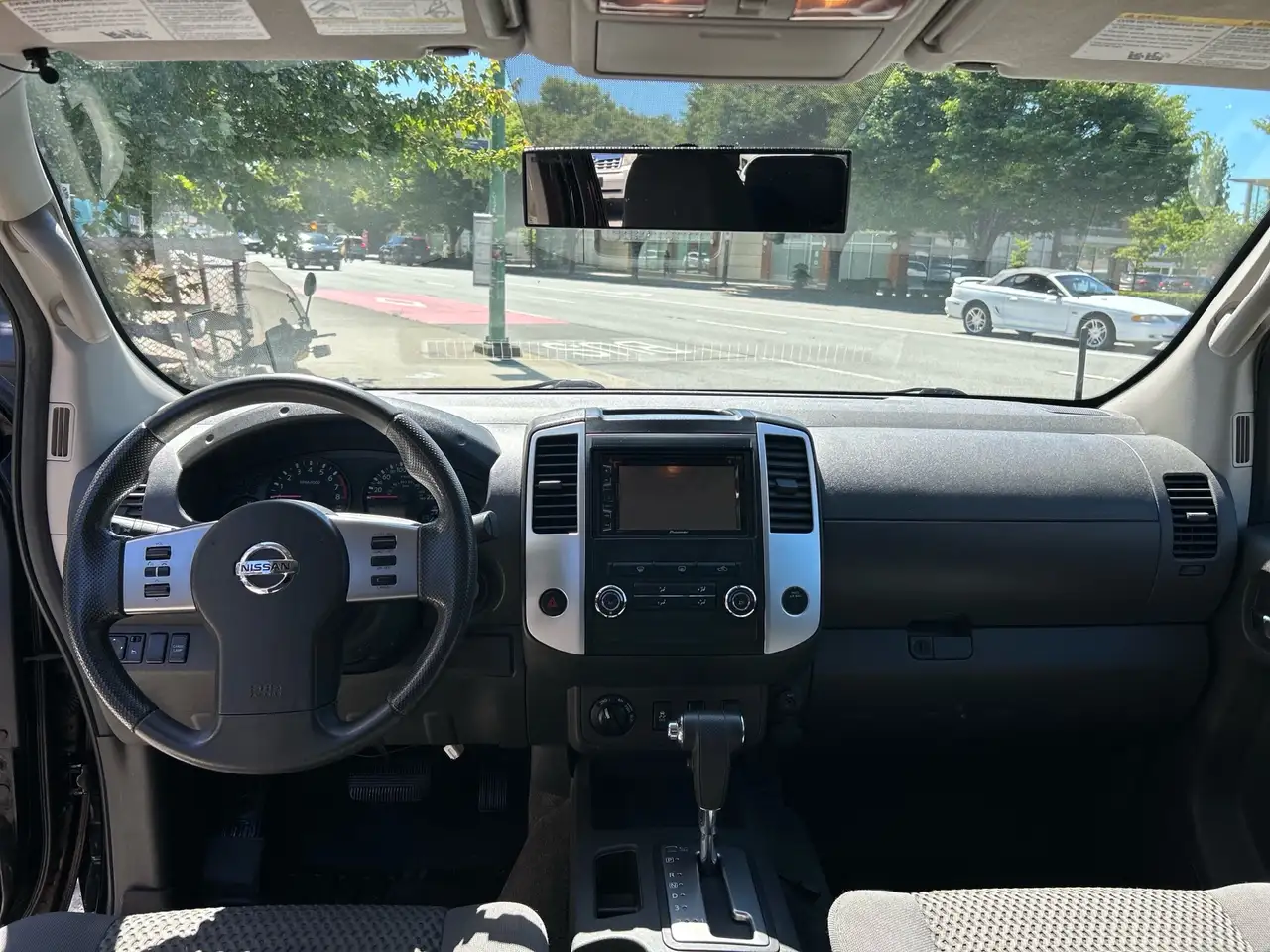 Nissan Frontier снимка Nissan Frontier