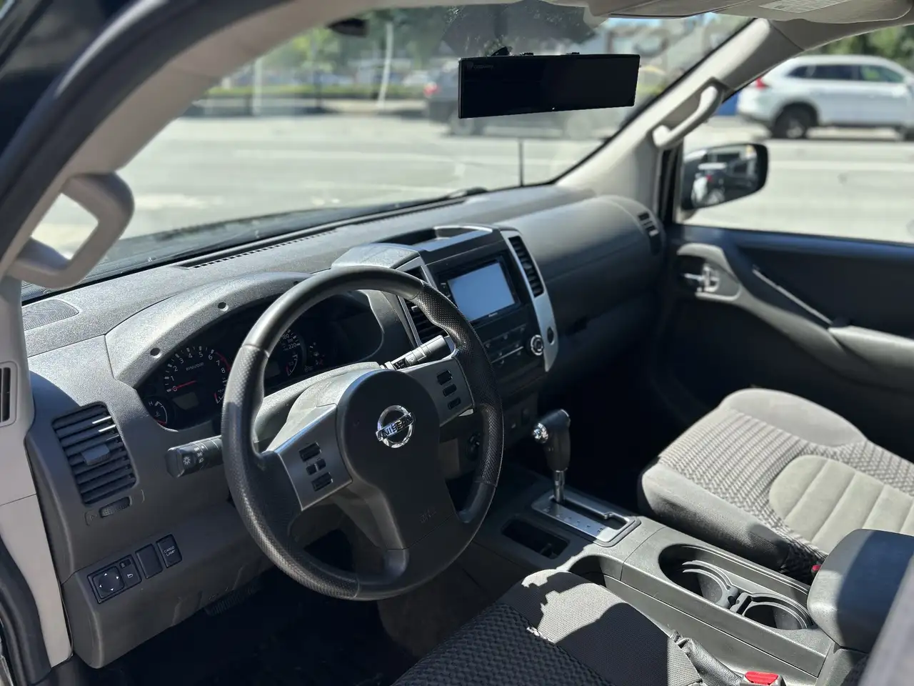 Nissan Frontier снимка Nissan Frontier