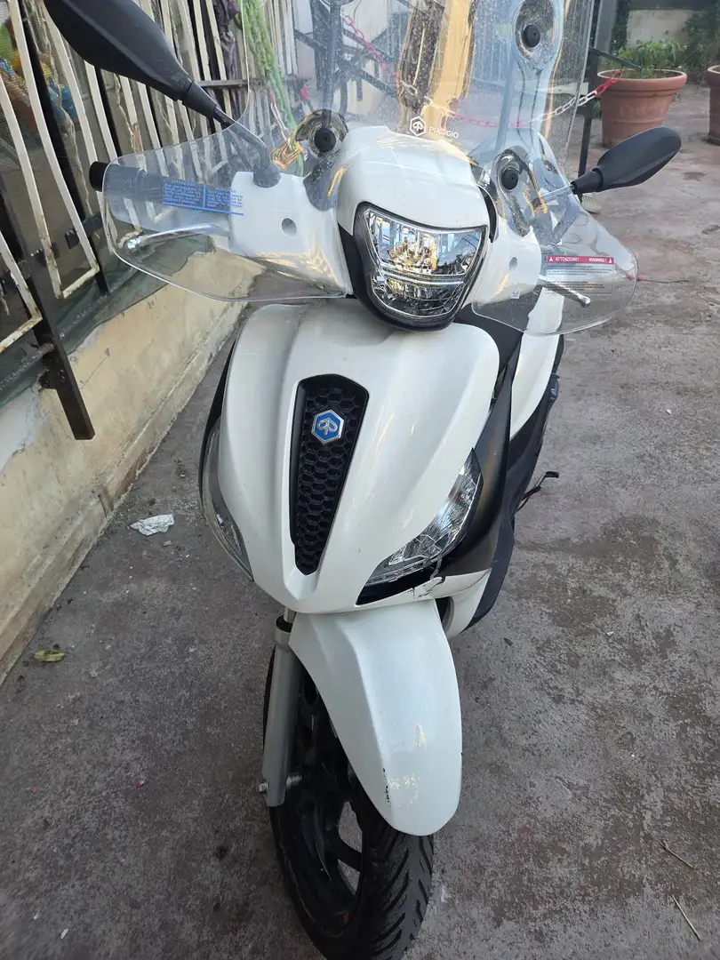 Piaggio Medley 150 nuova Negru - 2