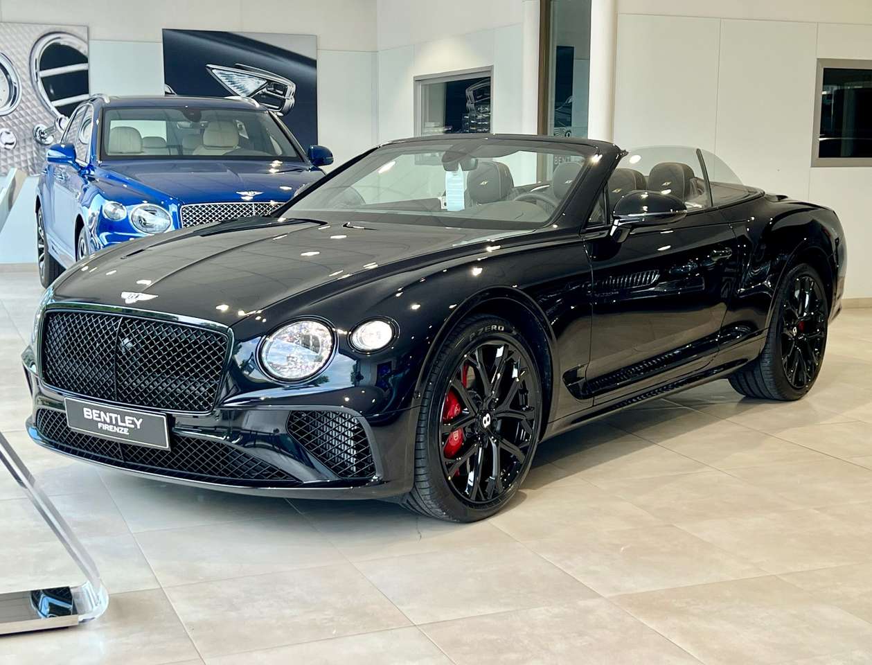 Bentley Continental GTC V8 S  - PRONTA CONSEGNA - € 4.000,00 al mese