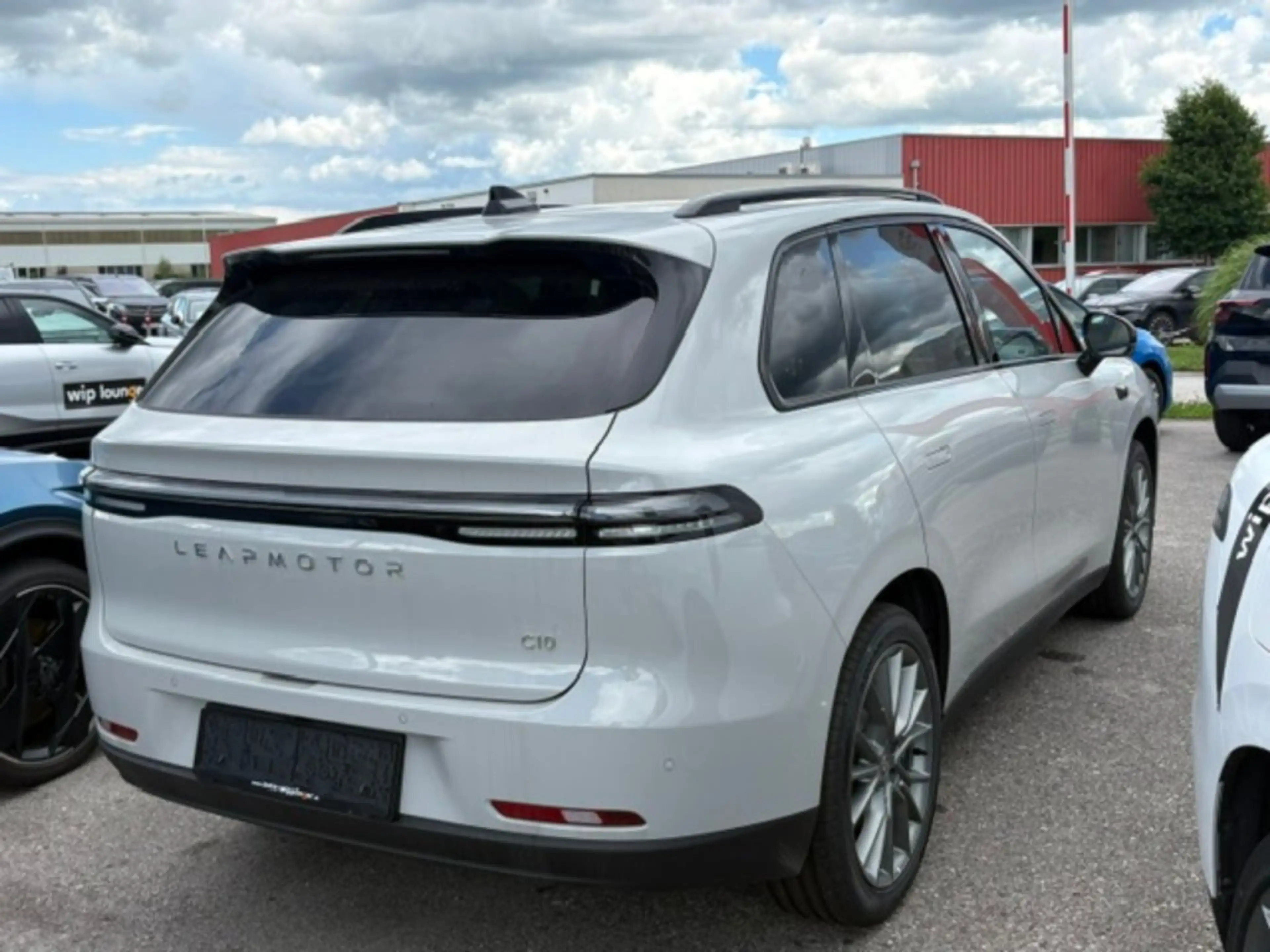 Leapmotor C10 Design Pro 69,9 kwh — photo 9