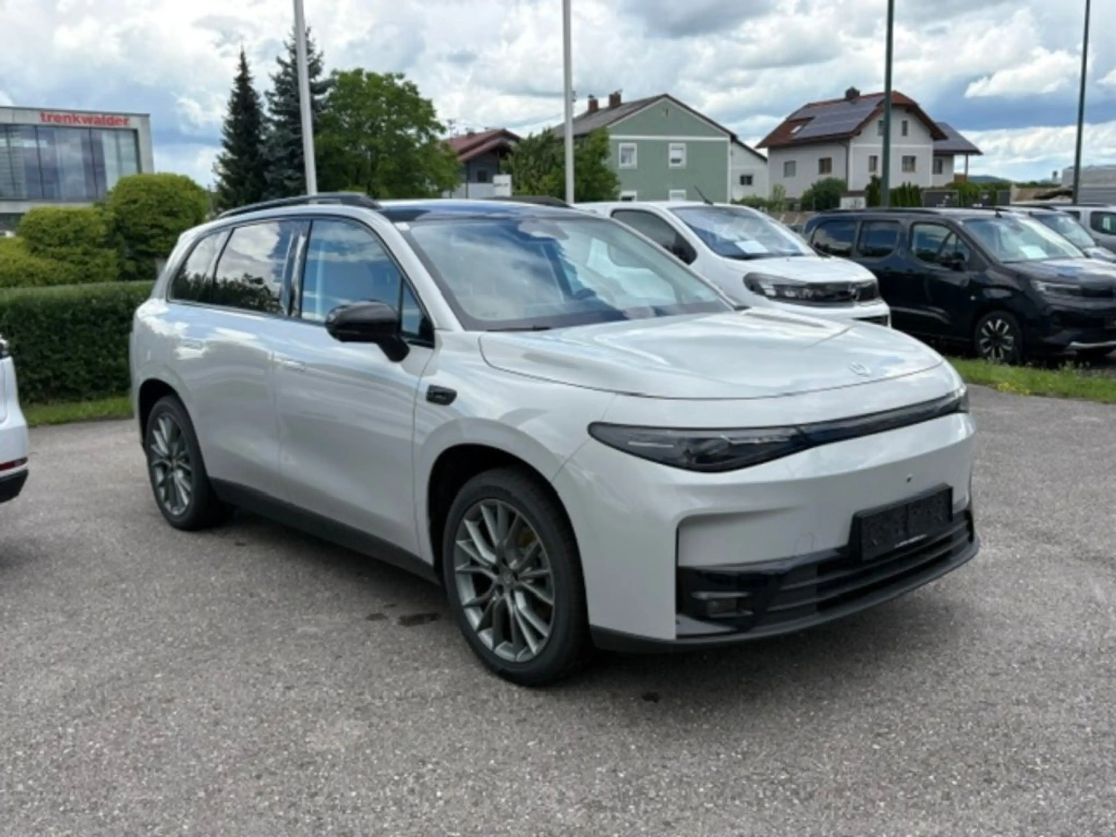 Leapmotor C10 Design Pro 69,9 kwh — photo 5
