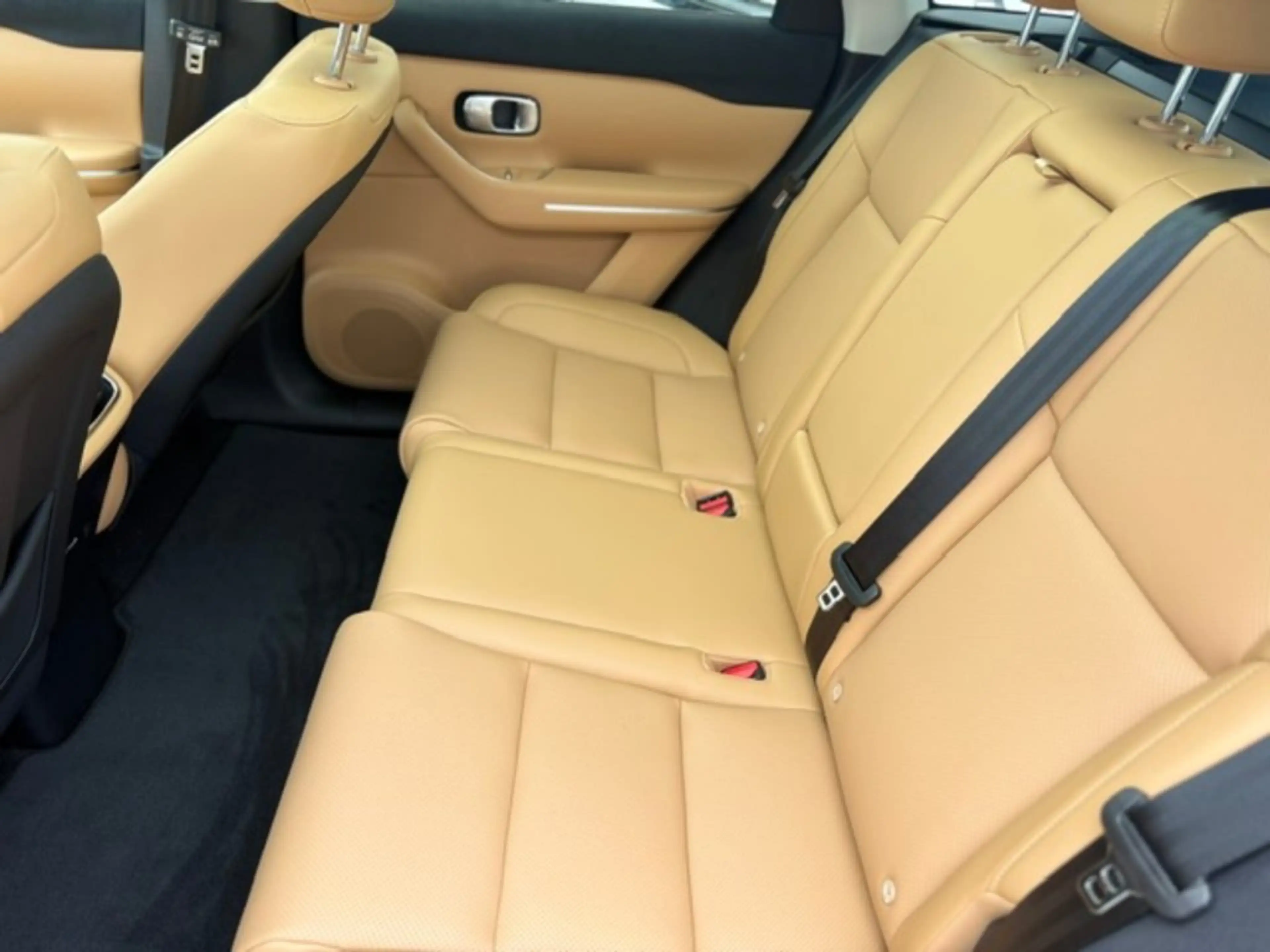 Leapmotor C10 Design Pro 69,9 kwh — photo 13