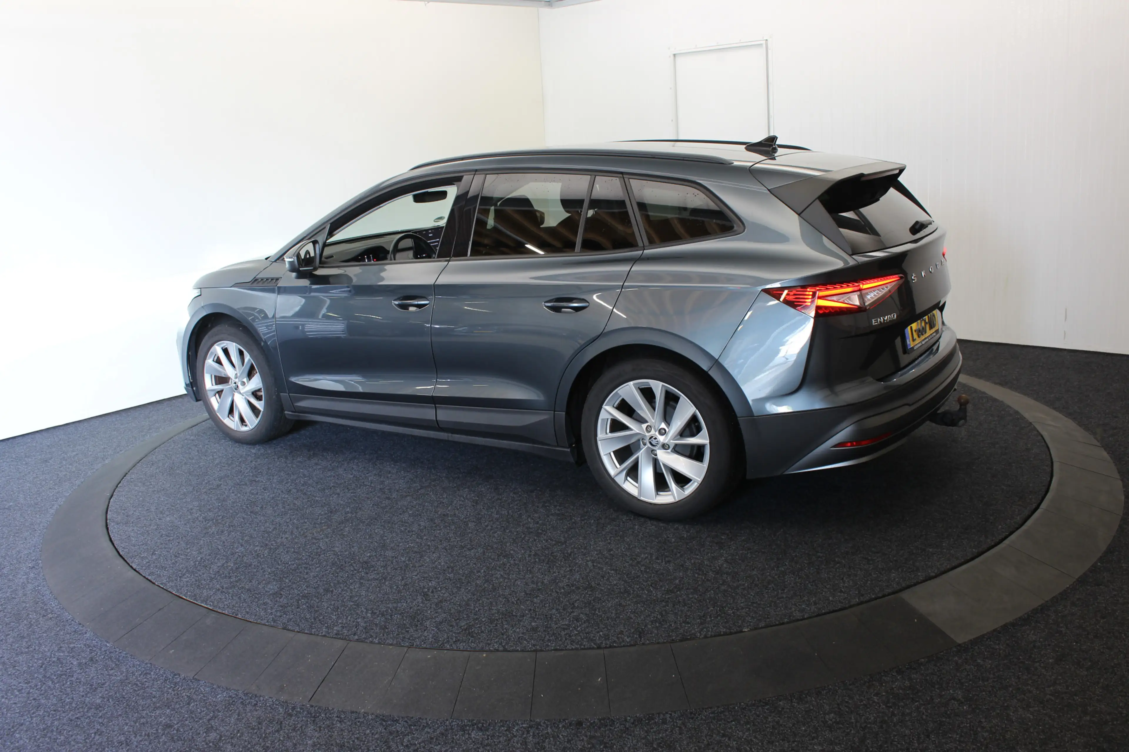 Skoda Enyaq iV 60 First Edition Comf Sport SOH 89% Camera EL T — photo 12
