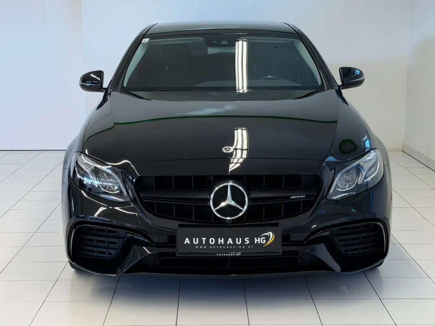 Mercedes-Benz E 220 d*E63 AMG*LED*R-KAMERA* Schwarz - 2