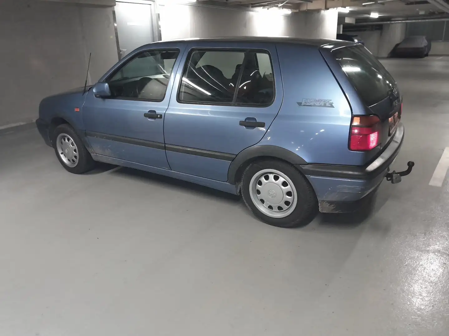 Volkswagen Golf 1.6 GL Europe - 2