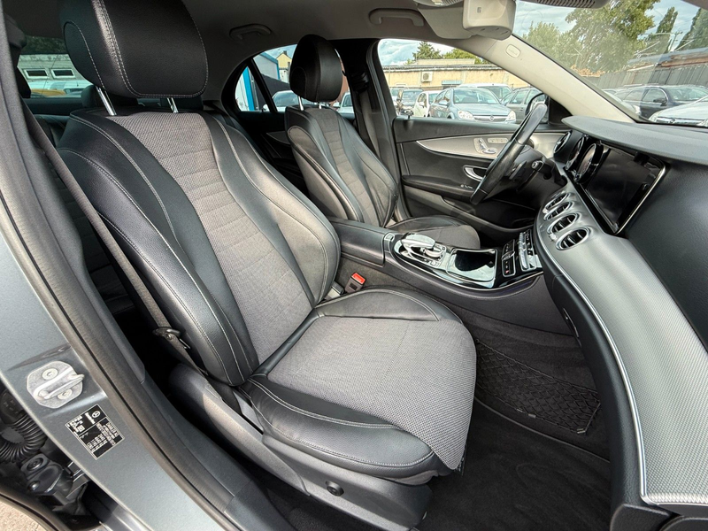 Mercedes-Benz E 350 d AMG - LINE  / AUTOMATIK / 360 KAMERA / — photo 13