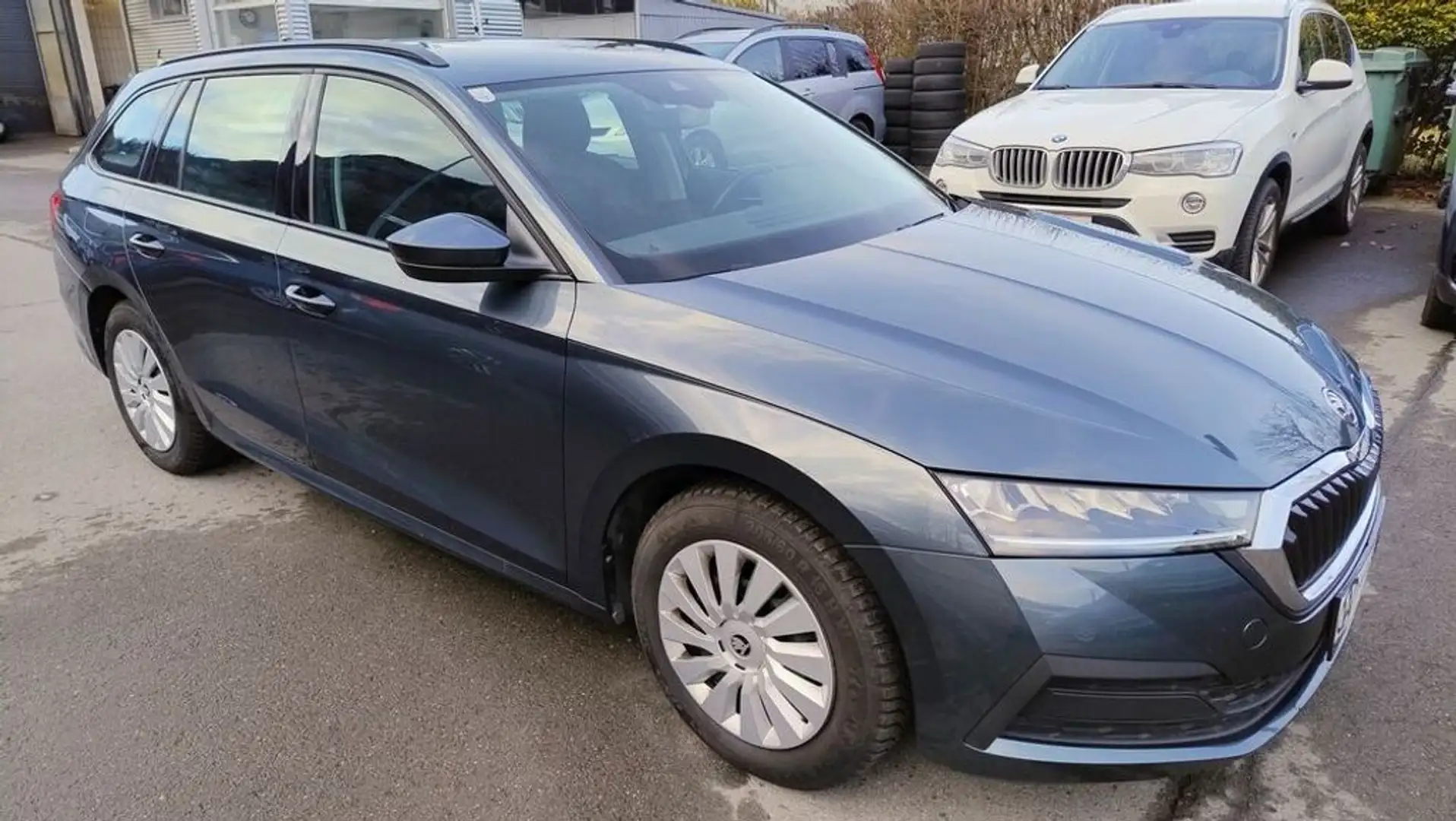 Skoda Octavia CombiActive TSI Grau - 1