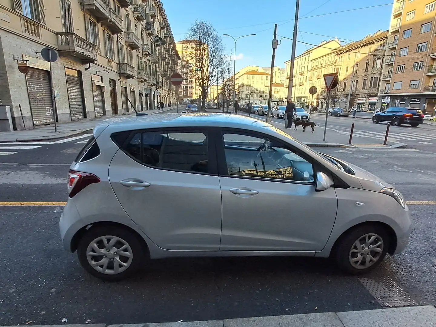 Hyundai i10 1.0 Tech Connect line - 2